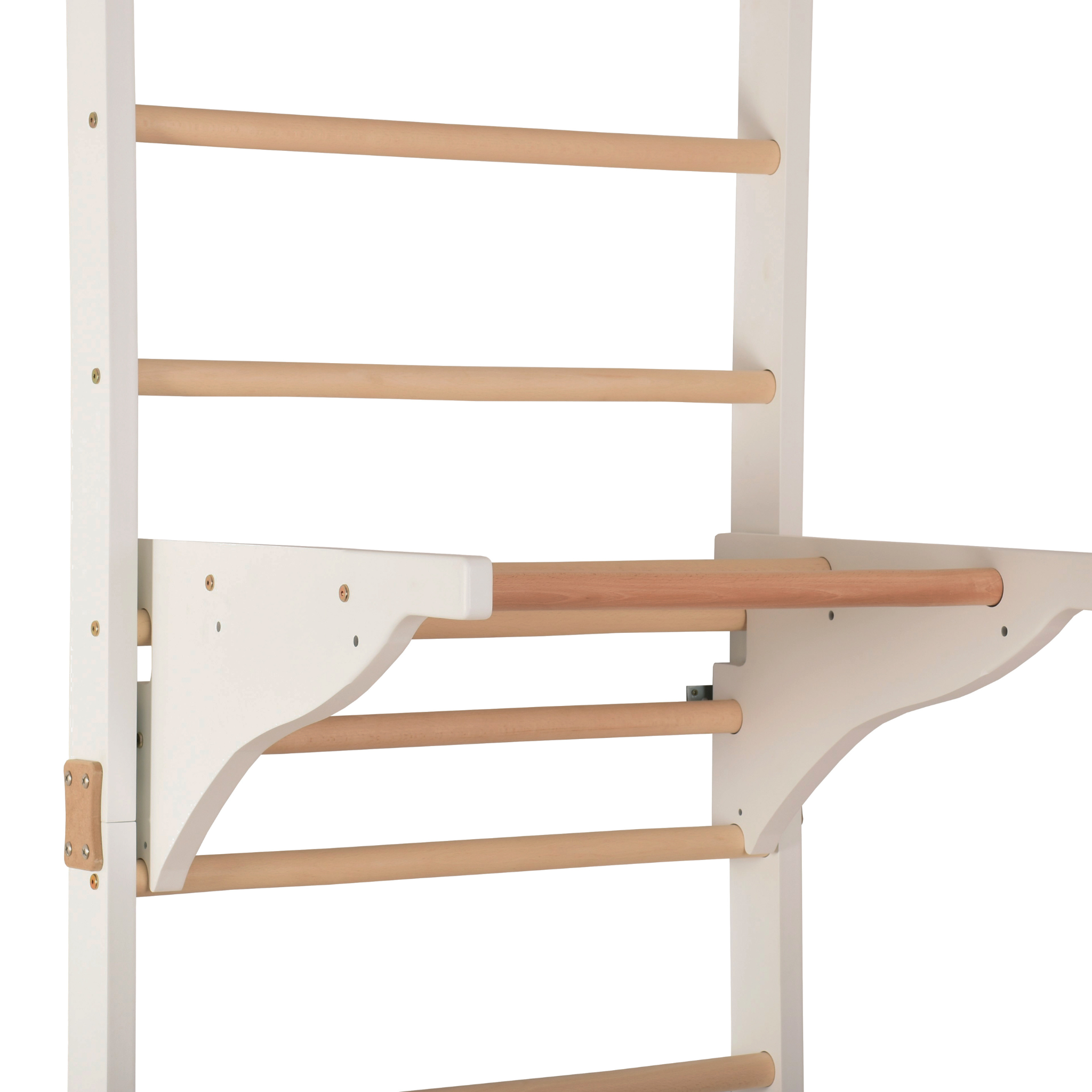 Weiße Sprossenwand mit Klimmzugstange – Produktansicht 3 – RINAGYM